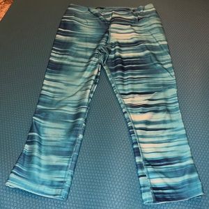 Nike Dri-fit One Legend small Capri leggings